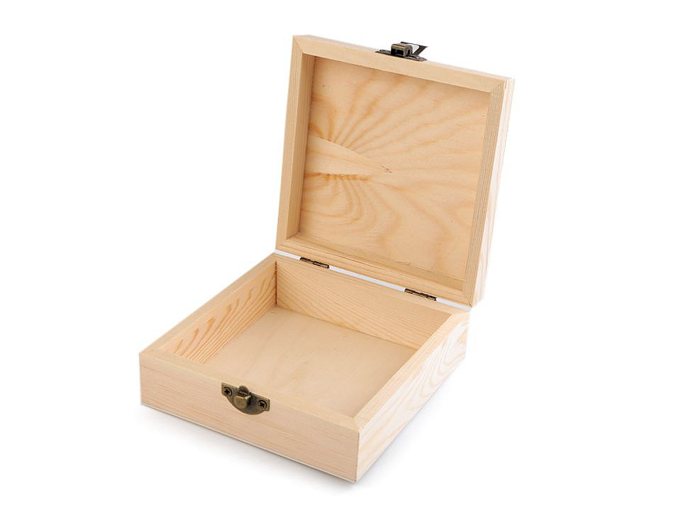 Dřevěbná krabička 12x12x5cm