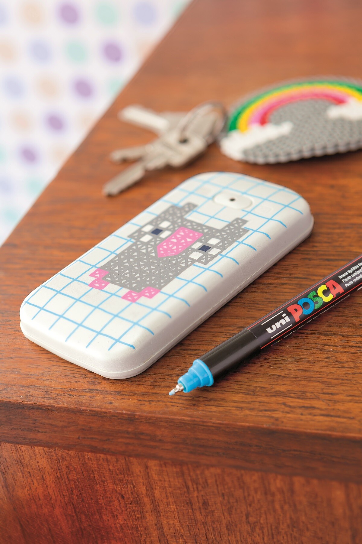 POSCA 1MR růžový popisovač kovový hrot 0,7mm