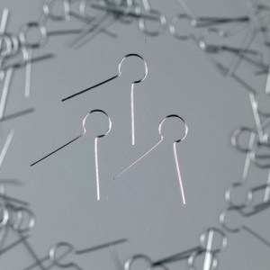 Závěs kovový 20ks