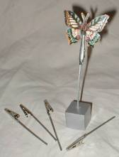 Krokodýl s drátkem kov