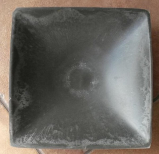 ..poslední 1ks Miska dekorační plast pevný 18x18cm - Peuter