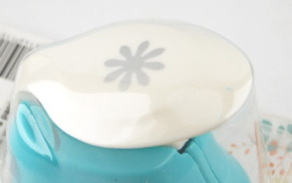 Raznice na papír a pěnovku kopretina 1,6cm.